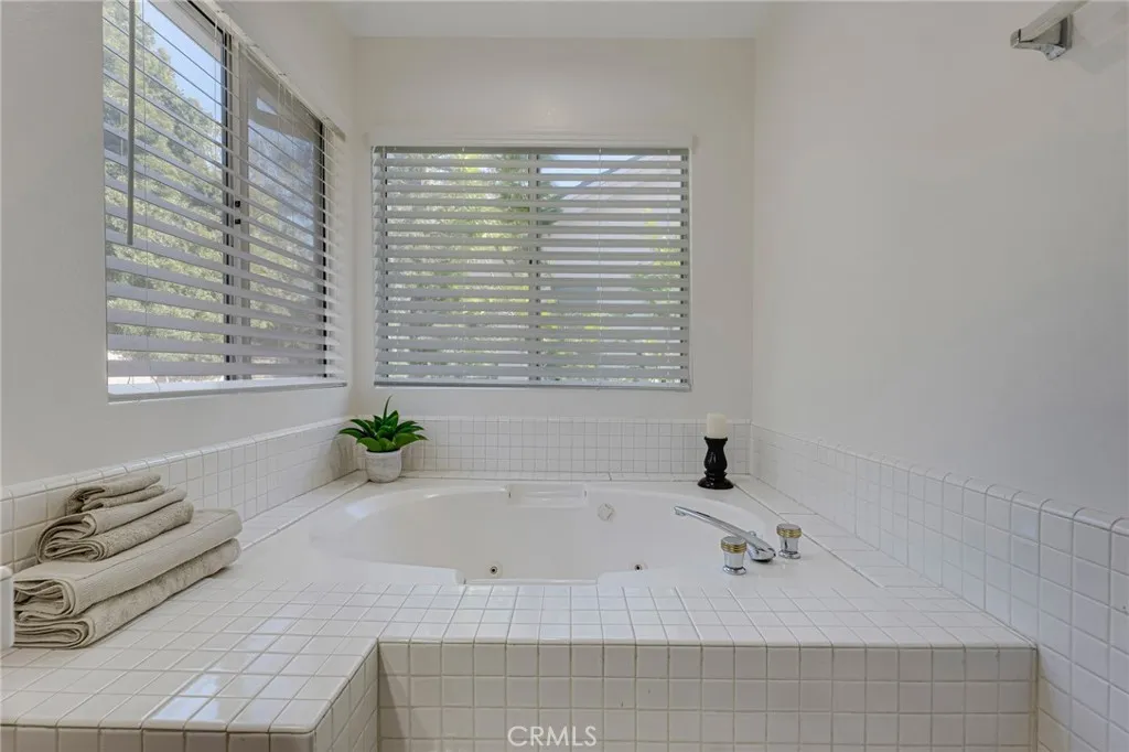 Additional image 37 of 5009 Blackpool Avenue, Oak Park, CA 91377