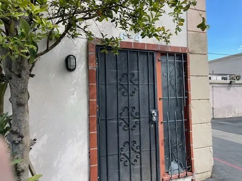 1001 E Grant Street Unit G4, Santa Ana, CA MLS: OC25068830
