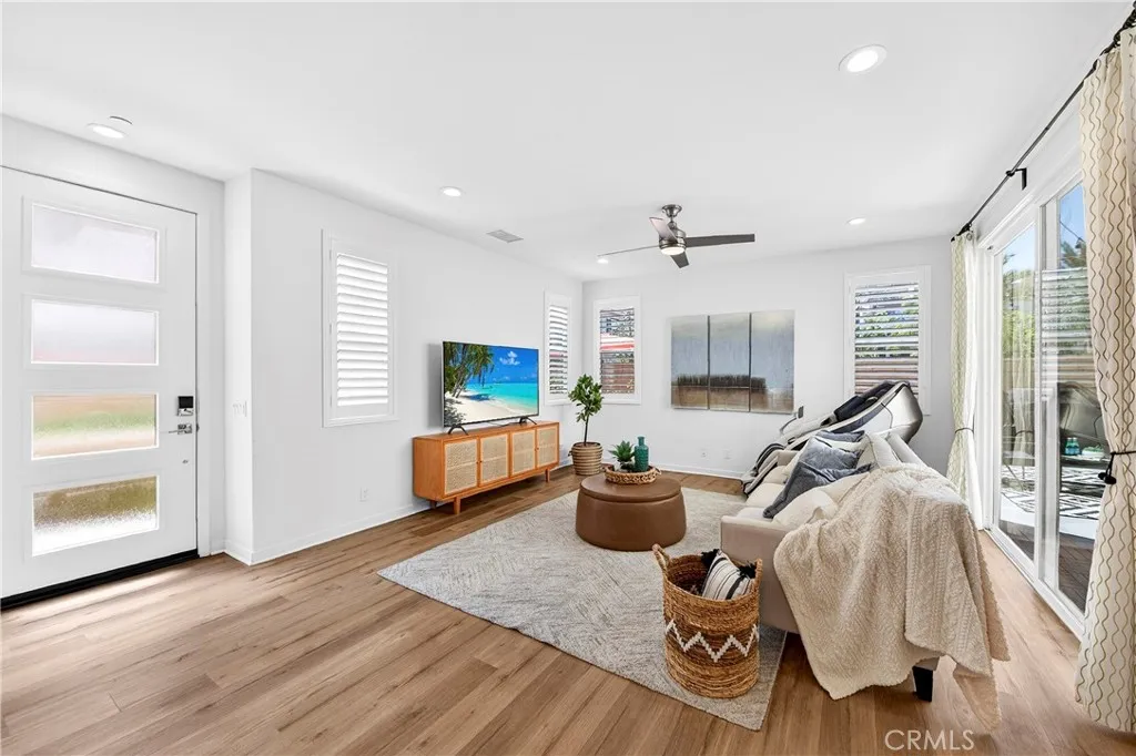 Additional image 9 of 586 S Motif Street, Anaheim, CA 92805