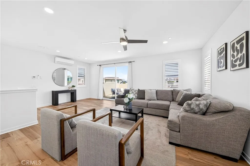 Additional image 87 of 586 S Motif Street, Anaheim, CA 92805