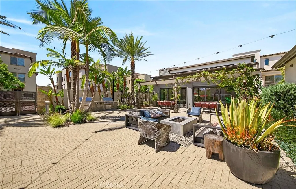 Additional image 98 of 586 S Motif Street, Anaheim, CA 92805