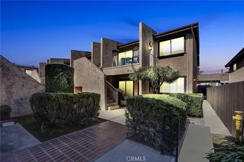 823 S Chapel Avenue Unit 24, Alhambra, CA 91801 - MLS#: AR25047918