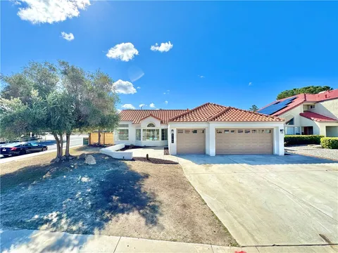 5160 Saint Laurent Place, Palmdale, CA MLS: PI25052299