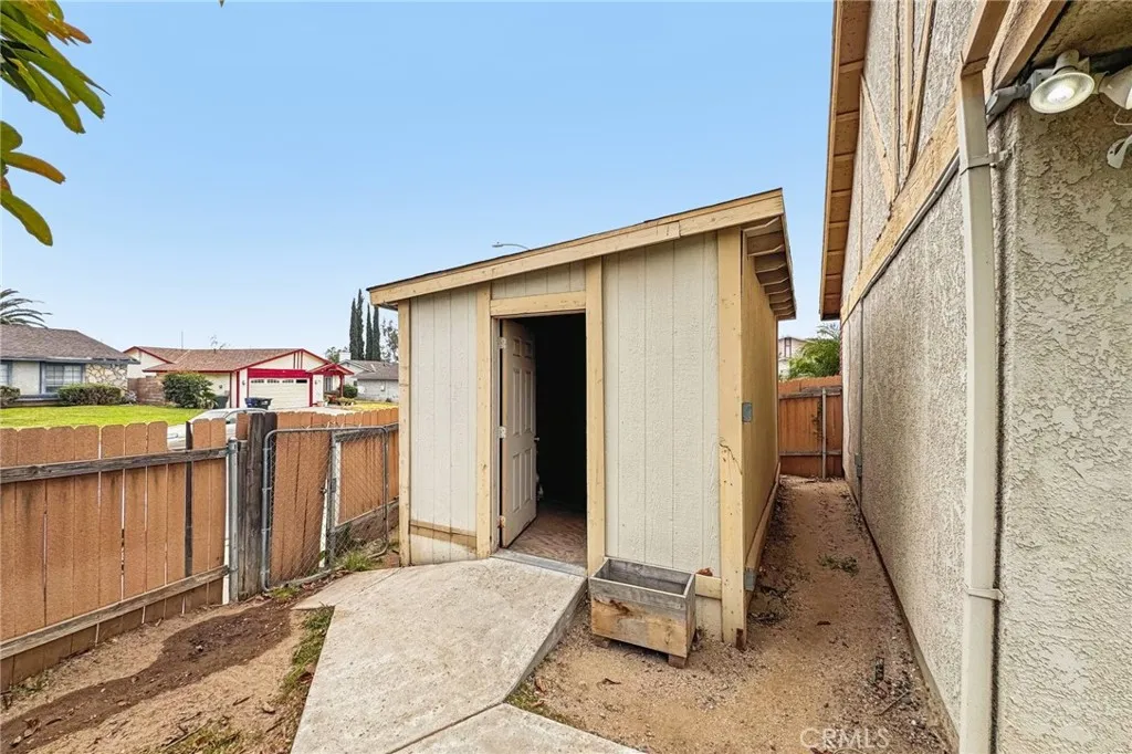 Additional image 32 of 2372 Leta Ln, San Bernardino, CA 92407