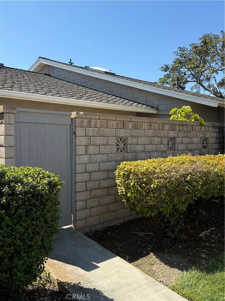 8877 Tulare Drive Unit 314B, Huntington Beach, CA 92646