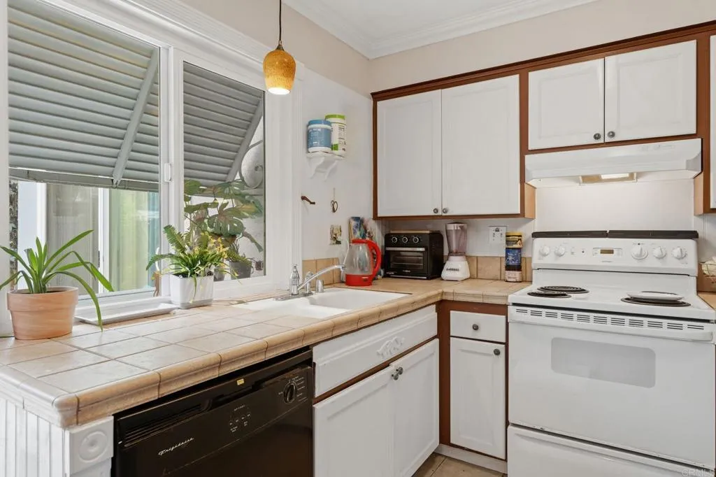 Additional image 10 of 3839 Vista Campana S Unit 8, Oceanside, CA 92057