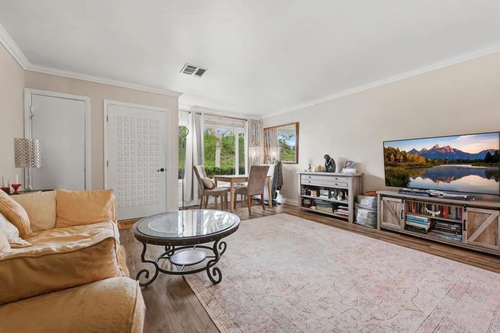 Additional image 5 of 3839 Vista Campana S Unit 8, Oceanside, CA 92057