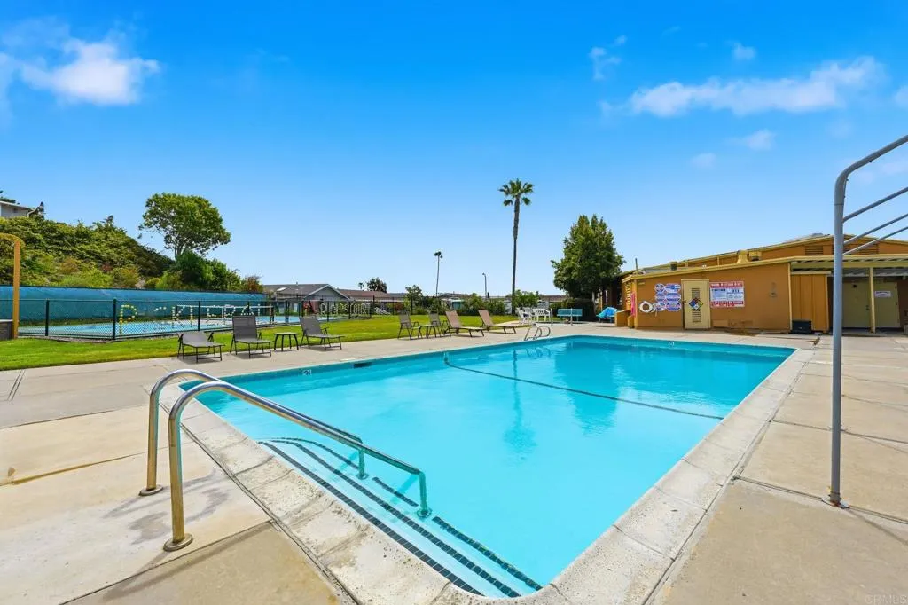 Additional image 95 of 3839 Vista Campana S Unit 8, Oceanside, CA 92057