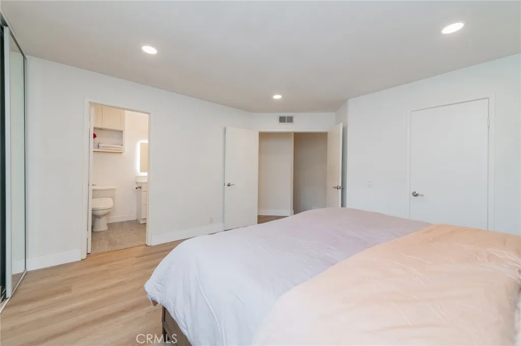 Additional image 43 of 47 Fox Holw, Irvine, CA 92614