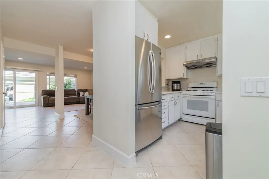 Additional image 3 of 47 Fox Holw, Irvine, CA 92614
