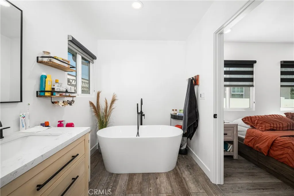 Additional image 30 of 3246 N Marwick Ave, Long Beach, CA 90808