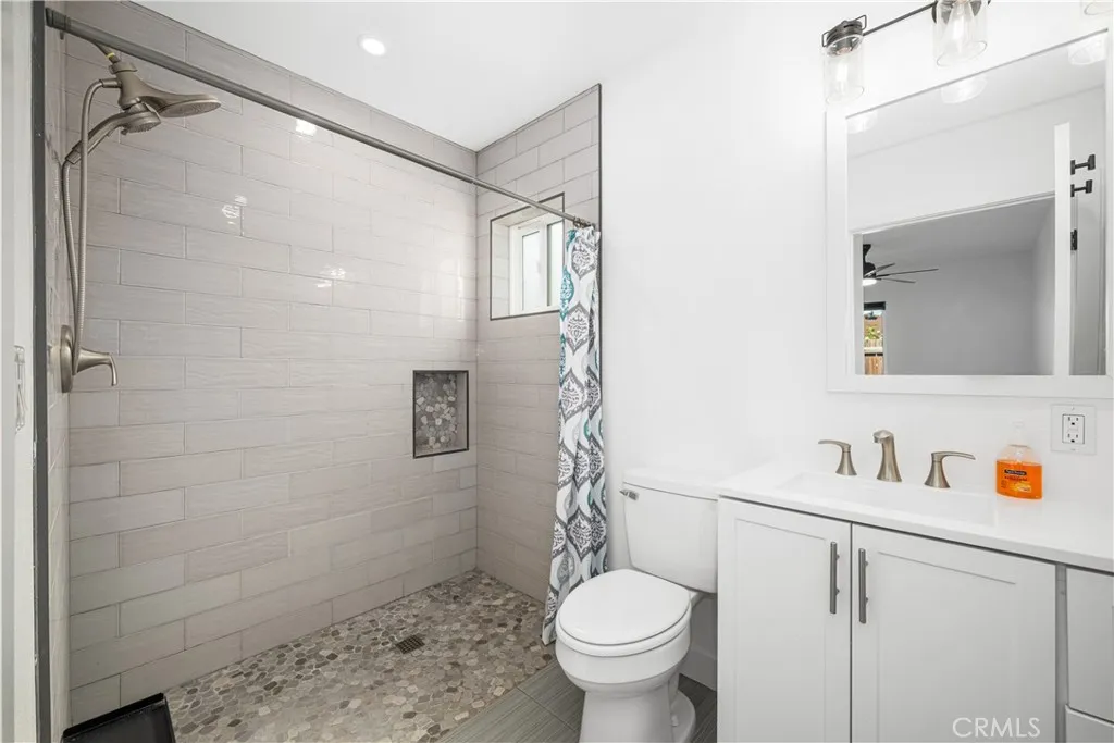 Additional image 123 of 3246 N Marwick Ave, Long Beach, CA 90808