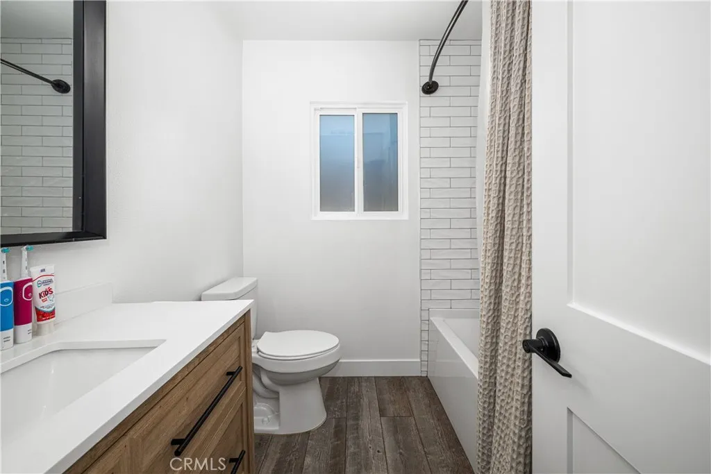 Additional image 104 of 3246 N Marwick Ave, Long Beach, CA 90808