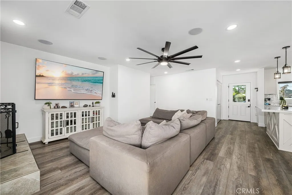 Additional image 9 of 3246 N Marwick Ave, Long Beach, CA 90808