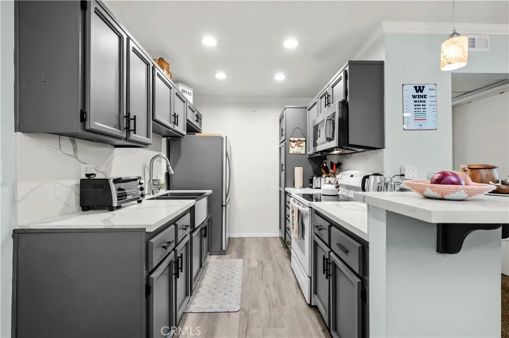 Additional image 4 of 436 N Bellflower Boulevard Unit 201, Long Beach, CA 90814