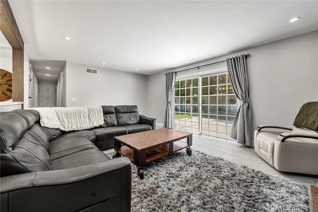 Additional image 8 of 6242 Vatcher Dr, Huntington Beach, CA 92647