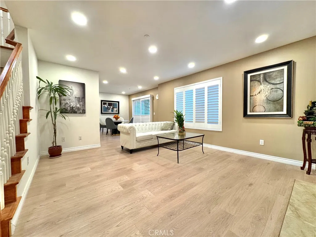 Additional image 5 of 819 W Duarte Rd, Monrovia, CA 91016