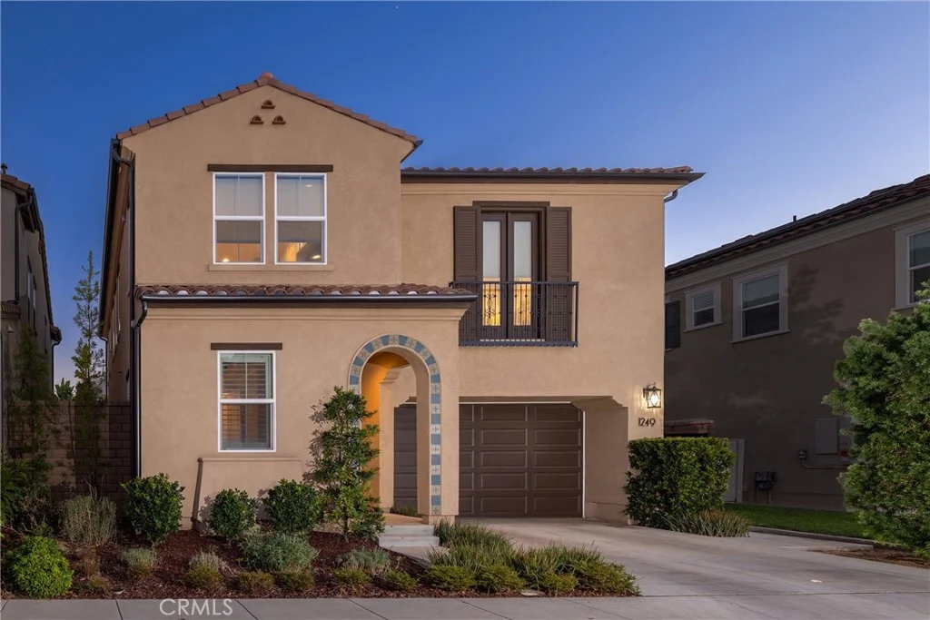 1249 E Providence Loop, Placentia, CA 92870 photo 2