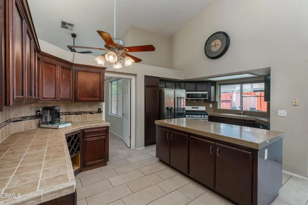Additional image 4 of 3700 Tracey Court, Bakersfield, CA 93311