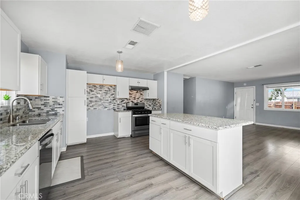 Additional image 11 of 17152 Schollview Avenue, Palmdale, CA 93591
