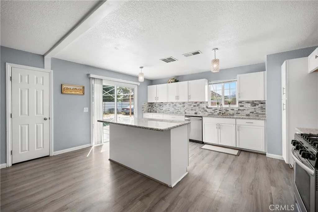 Additional image 42 of 17152 Schollview Avenue, Palmdale, CA 93591