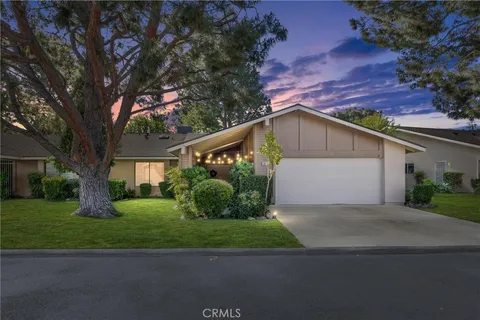 1700 Ashe Road Unit 28, Bakersfield, CA MLS: PI25102350