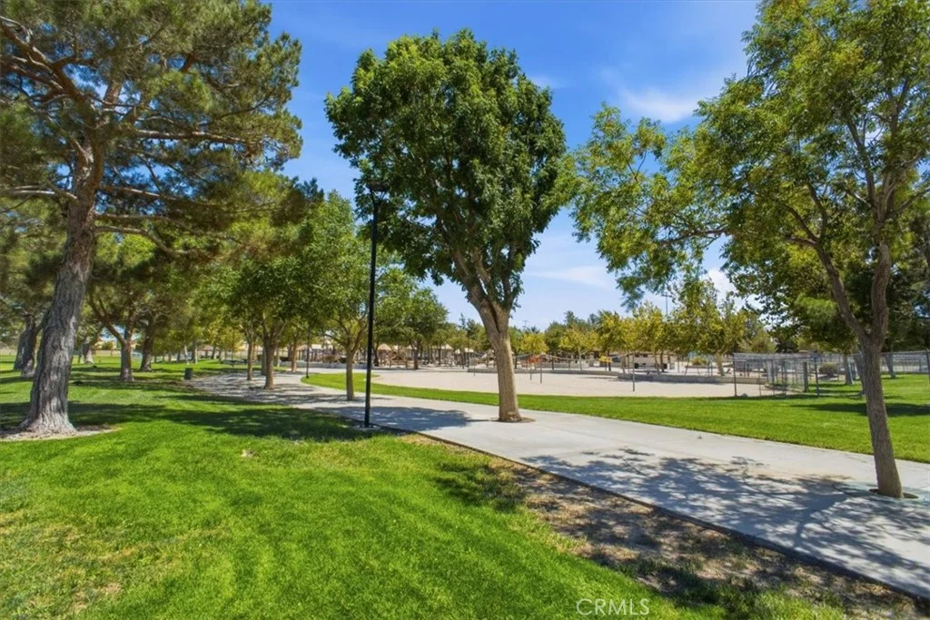 5044 Adobe Dr, Palmdale, CA 93552