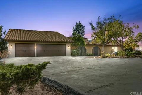 2865 Via Dieguenos, Alpine, CA MLS: PTP2501608