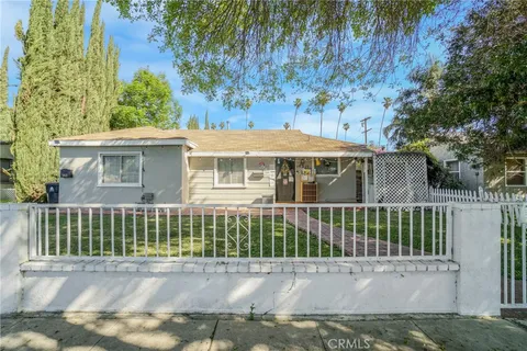 19421 Enadia Way, Reseda, CA MLS: SR25076308