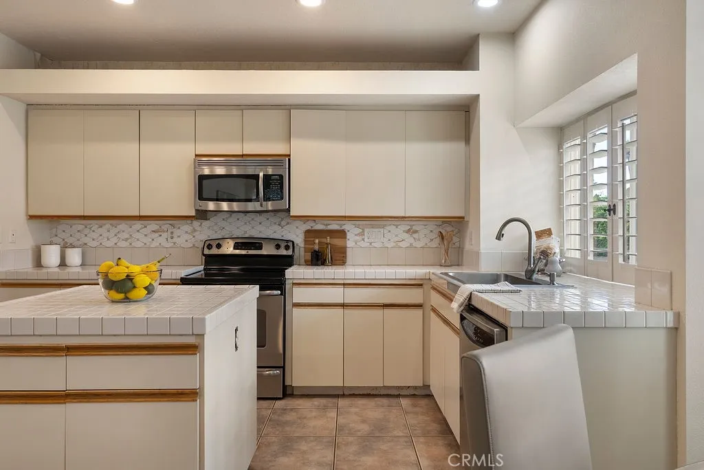 Additional image 93 of 368 Oakmont Dr, Palm Desert, CA 92211