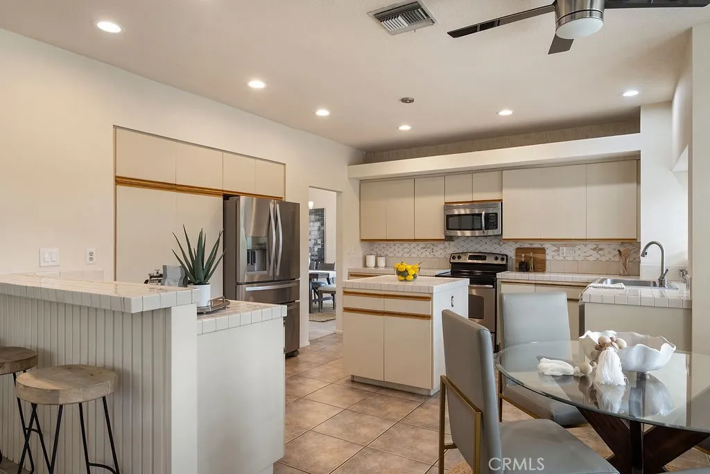 Additional image 21 of 368 Oakmont Dr, Palm Desert, CA 92211