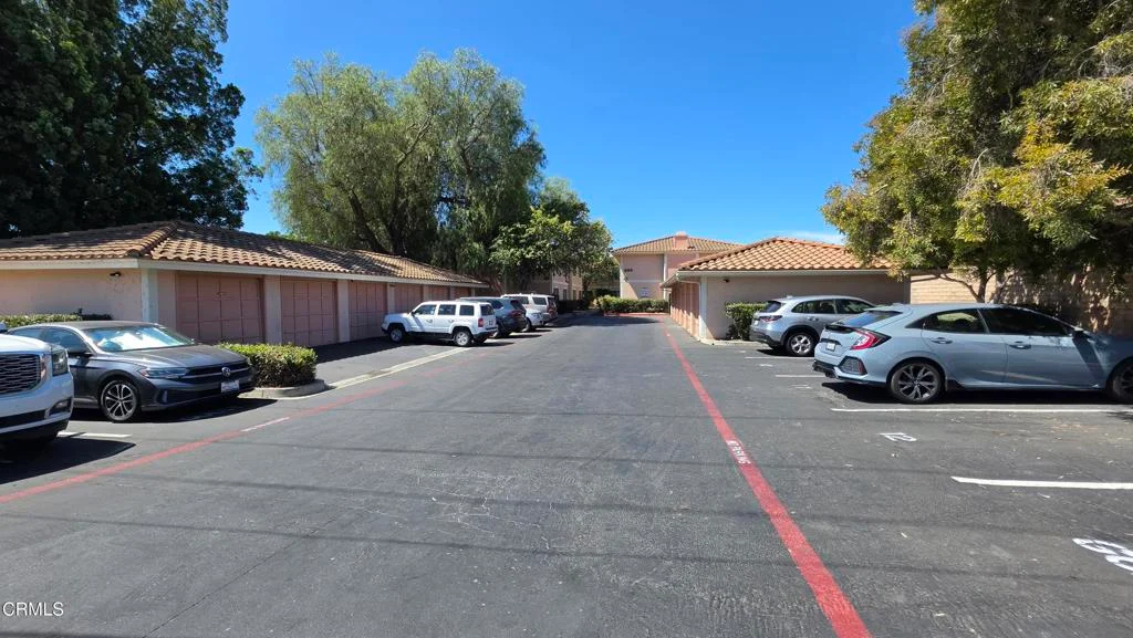 234 S Steckel Drive Unit 6, Santa Paula, CA 93060