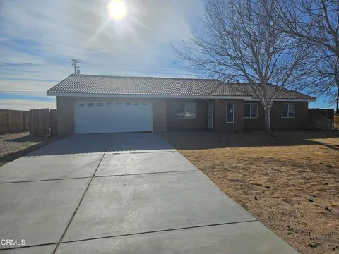 10648 Peach Avenue, California City, CA MLS: V1-27203