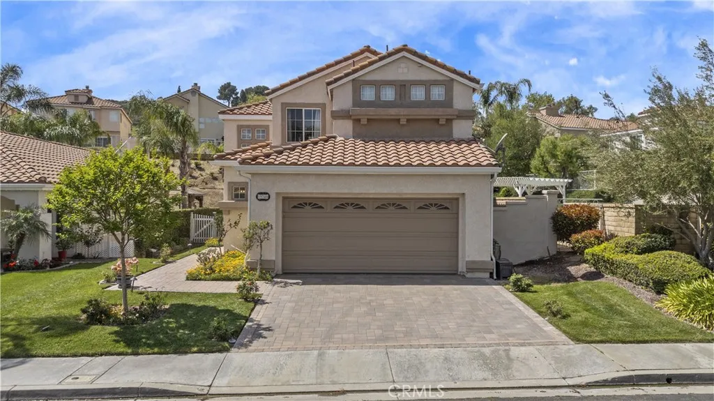 19346 Santa Maria Dr, Newhall, CA 91321