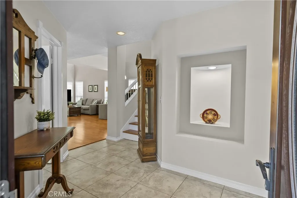 Additional image 6 of 19346 Santa Maria Dr, Newhall, CA 91321