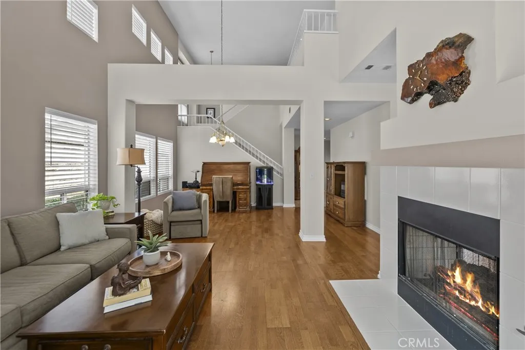 Additional image 9 of 19346 Santa Maria Dr, Newhall, CA 91321