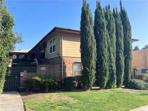 500 N Los Robles Avenue Unit 2, Pasadena, CA MLS: WS24244418