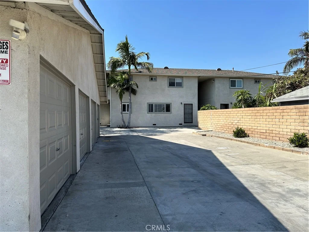 6631 Kingman Avenue Unit 4, Buena Park, CA 90621
