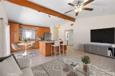 38882 Ocotillo Drive, Palmdale, CA MLS: SR25055648