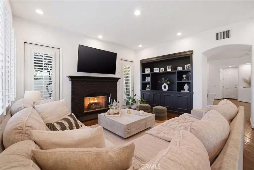 Additional image 20 of 24813 Calle Cedro, Calabasas, CA 91302