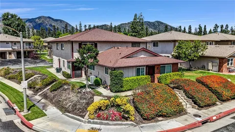 1085 Sierra Madre Avenue Unit 3, Azusa, CA 91702 - MLS#: SR25096041