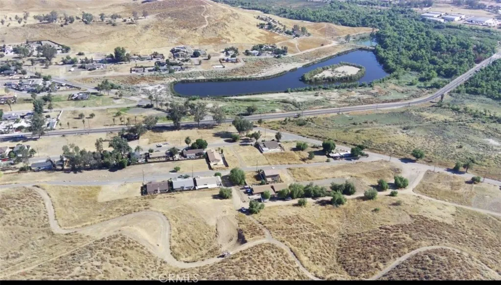 Additional image 3 of Londos, Lake Elsinore, CA 92530