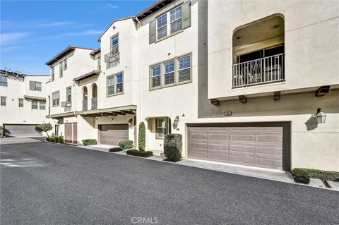 1895 Orizaba Avenue Unit 106, Signal Hill, CA MLS: PW25031706