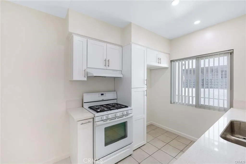 Additional image 25 of 580 W Stocker Street Unit 6, Glendale, CA 91202