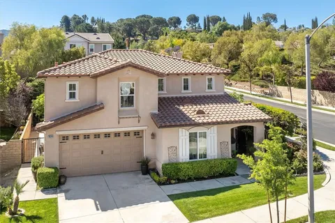 19540 Ellis Henry Court, Newhall, CA MLS: SR25099589