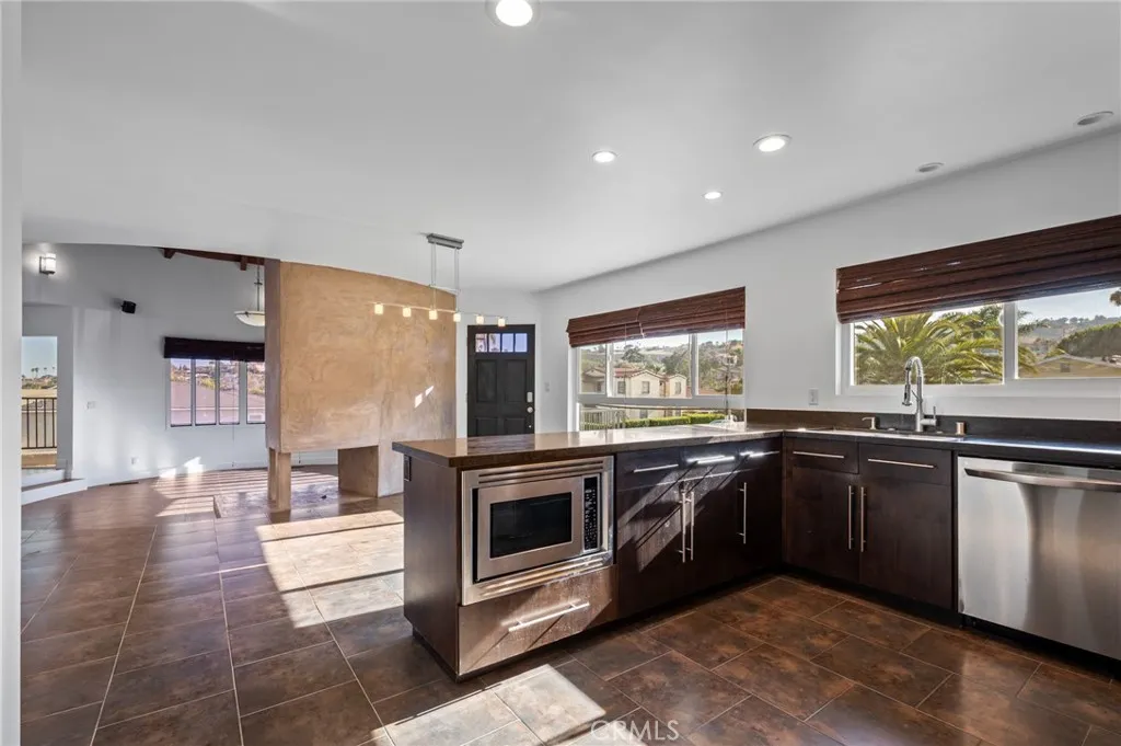 Additional image 49 of 1380 W 9th St, San Pedro, CA 90732