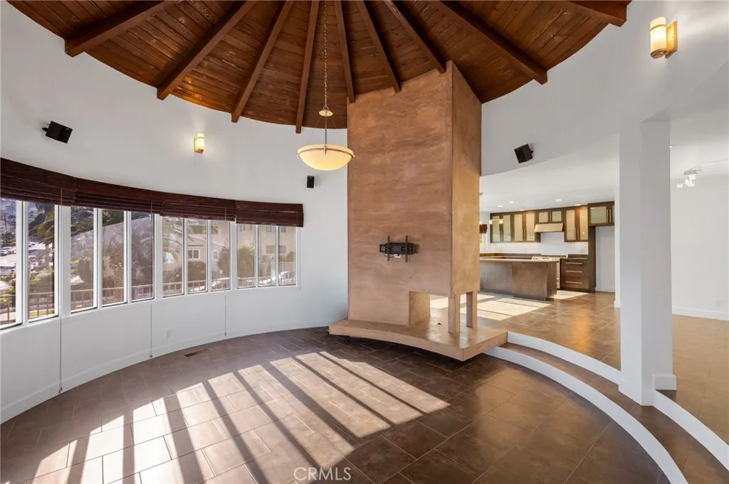Additional image 9 of 1380 W 9th St, San Pedro, CA 90732