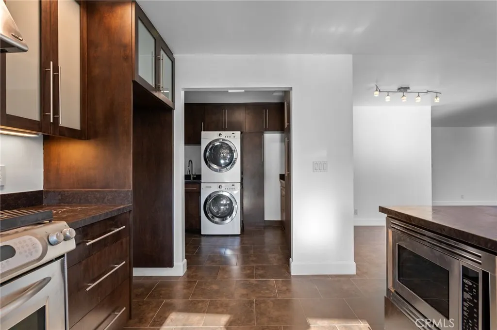 Additional image 50 of 1380 W 9th St, San Pedro, CA 90732