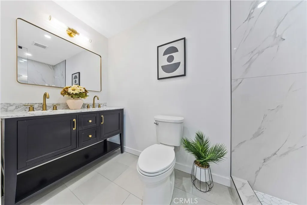 Additional image 28 of 13907 Wyandotte St, Van Nuys, CA 91405