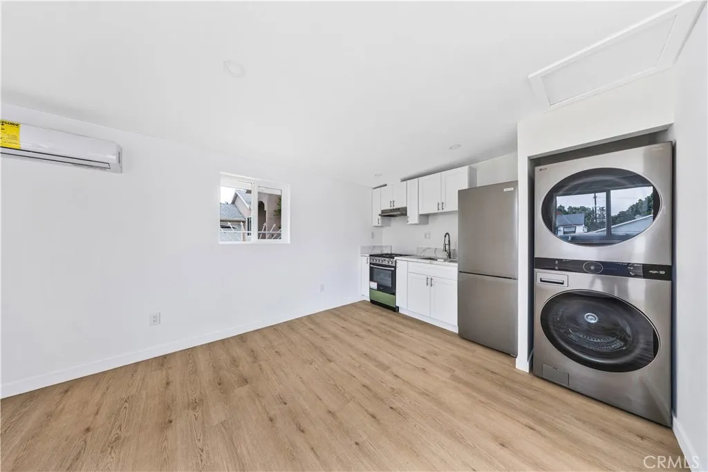 Additional image 67 of 13907 Wyandotte St, Van Nuys, CA 91405